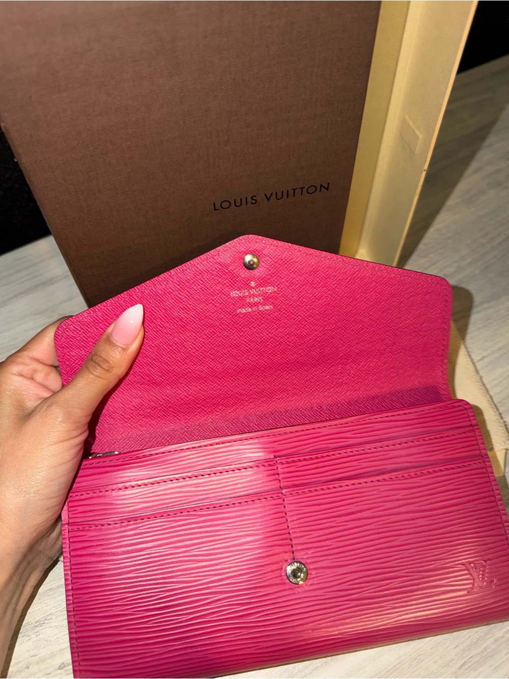 🔥SALE!🔥 Louis Vuitton Pink Epi Leather Envelope Wallet - Picture 3 of 9